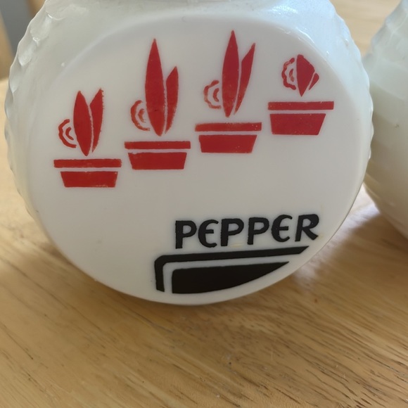Salt & Pepper.   No lids. - Picture 2 of 6